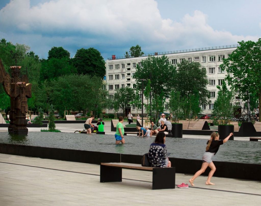 Square in Ąžuolynas Grove Park with visitors