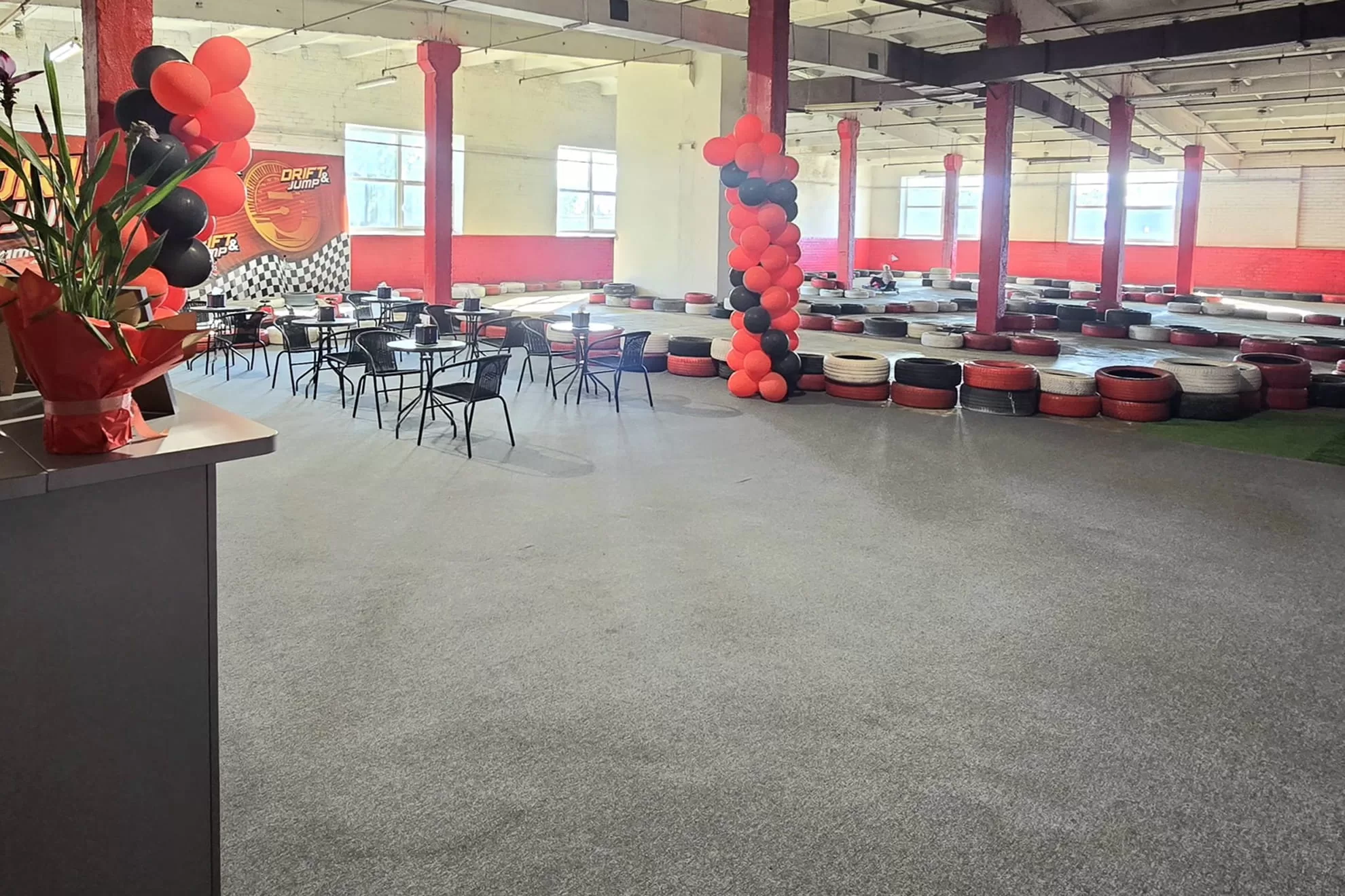 “Drift & Jump” Arena