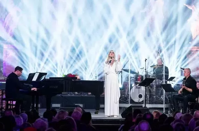 Į Klaipėdą atvykstanti Rūta Ščiogolevaitė dovanos galimybę gyvai išgirsti Whitney Houston dainas